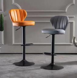 Chairs/Stools