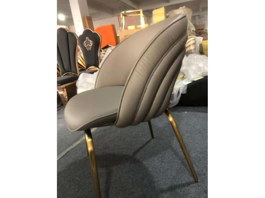 Chairs/Stools
